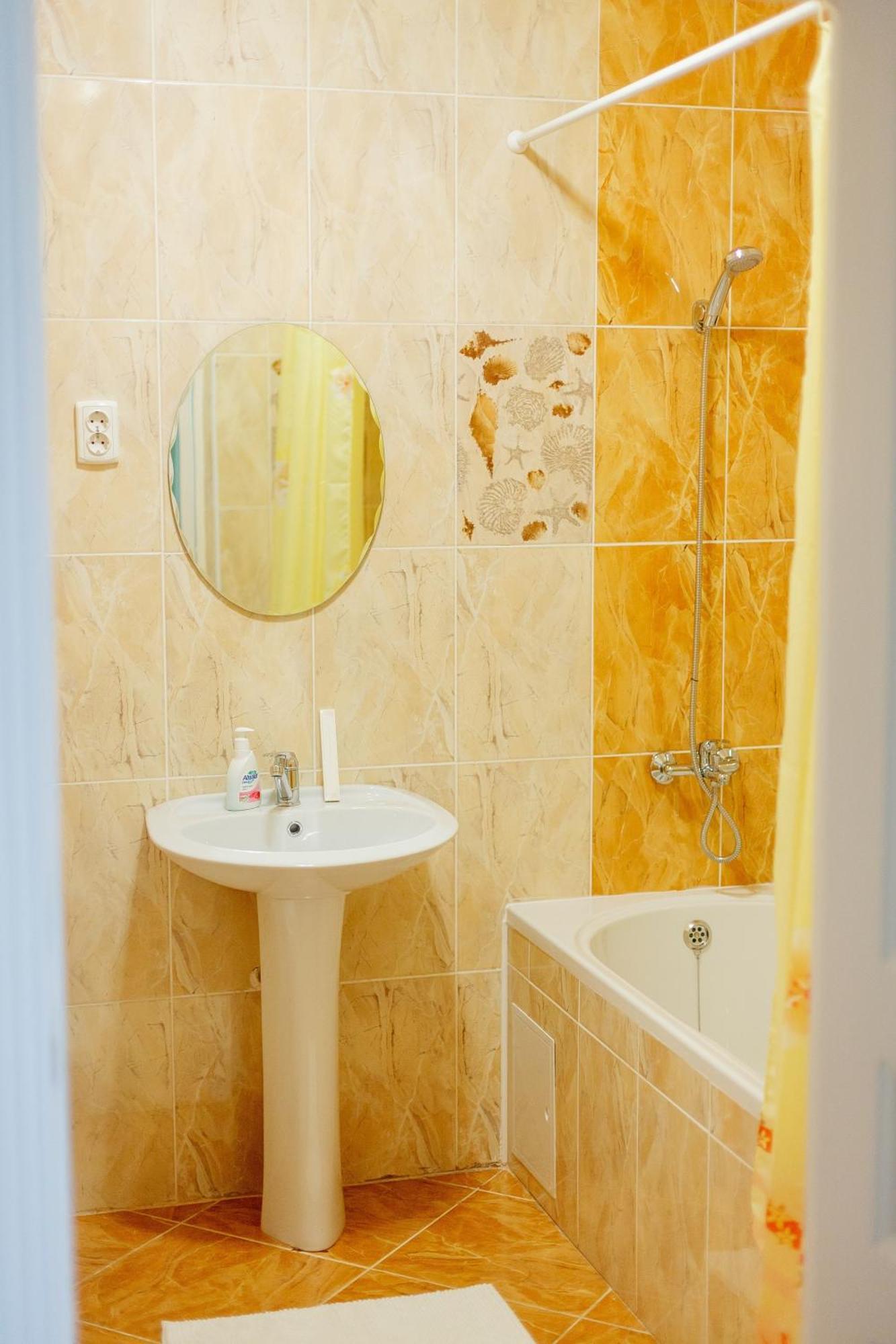 Sarai-Batu Guest House Atyraū Extérieur photo